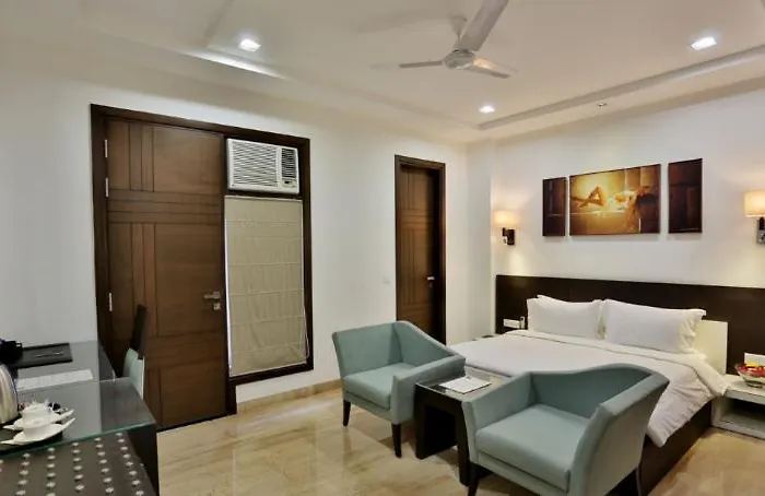 Luxury King Room