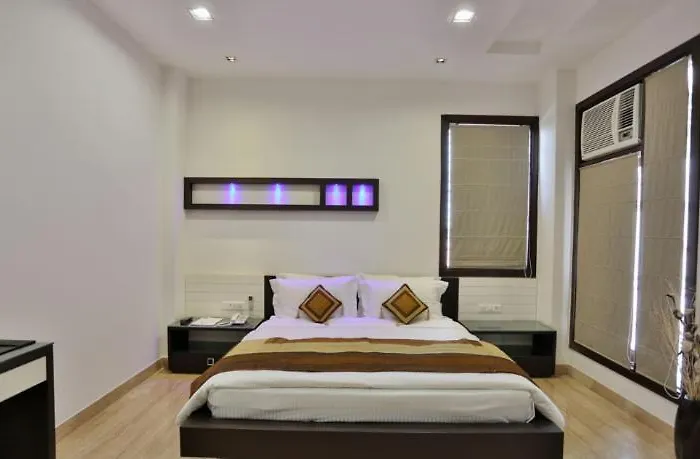 Luxury King Room