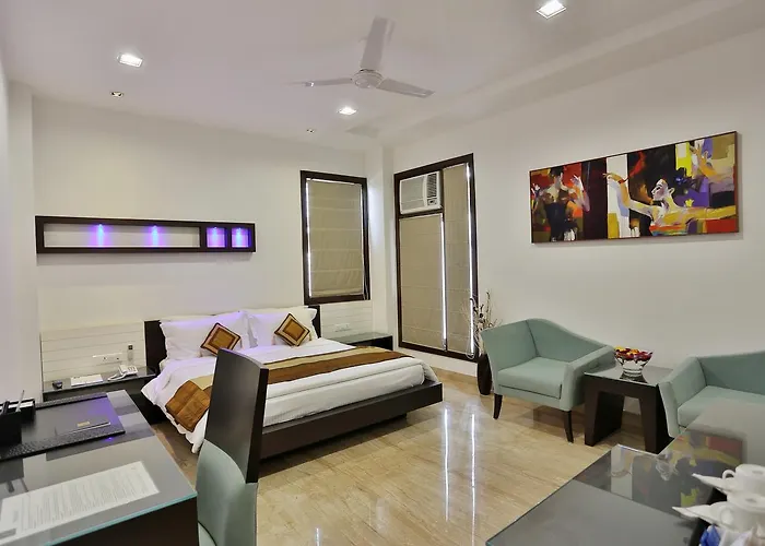 Luxury King Room